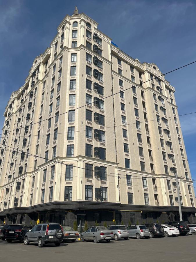 Апартамент Кристалл Bishkek Esterno foto