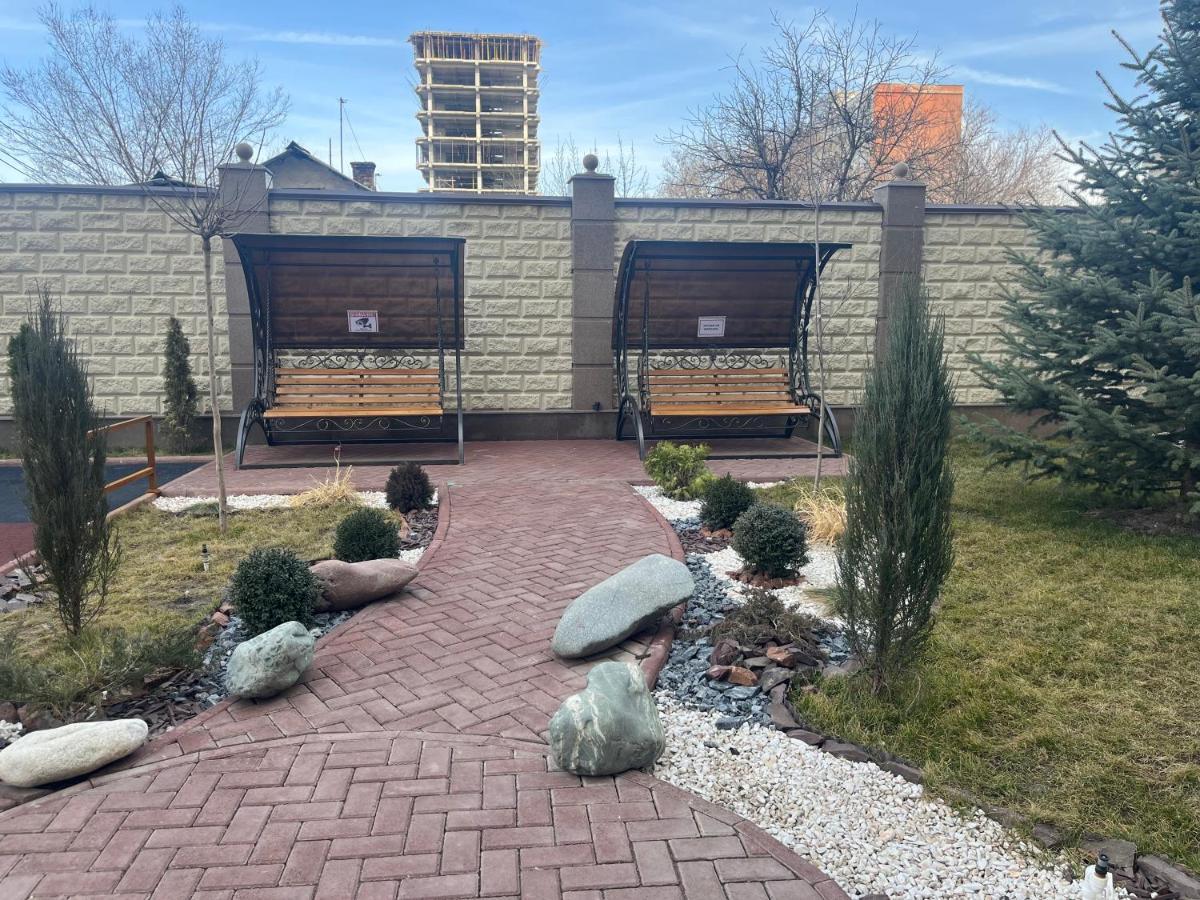 Апартамент Кристалл Bishkek Esterno foto